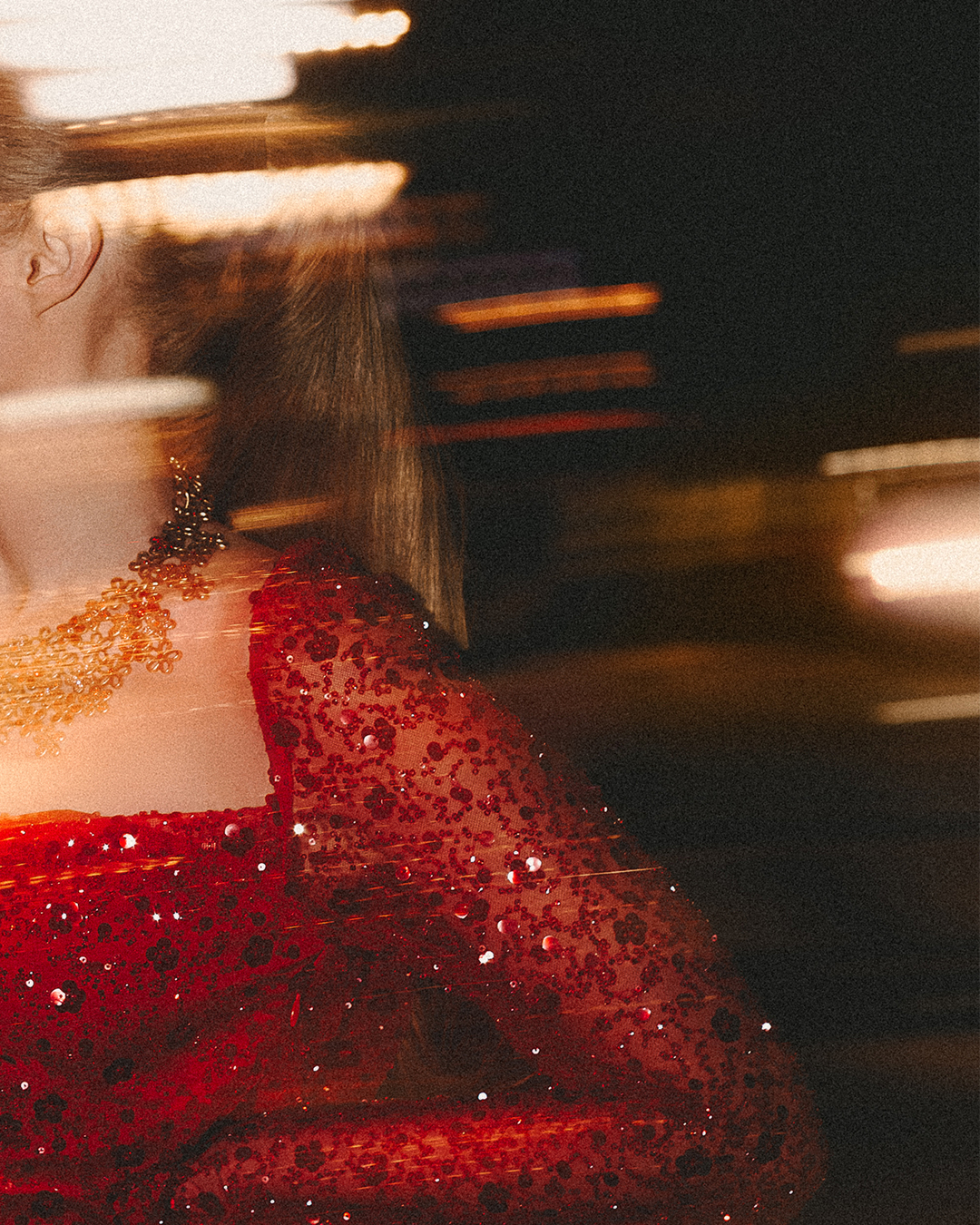 Old Hollywood Glamour: A Story of a Fashion-Forward Premiere Night — photograph 19 of 20